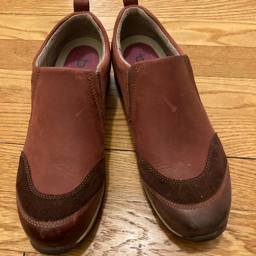 Bionica Slip On Shoes 6.5